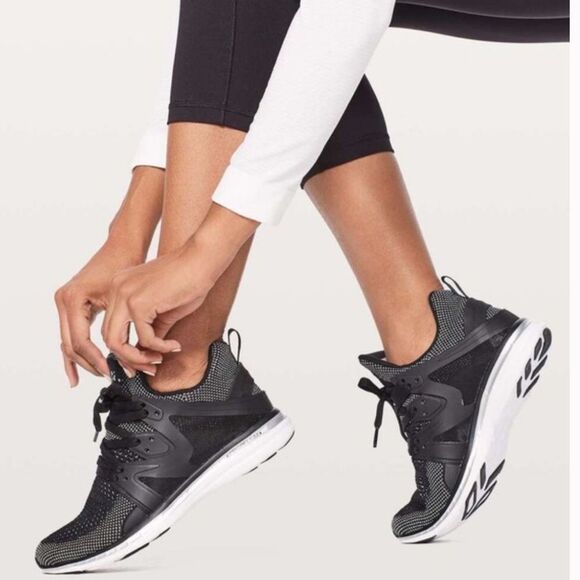 APL Ascend Metallic Knit Sneakers 9.5 - Picture 1 of 6